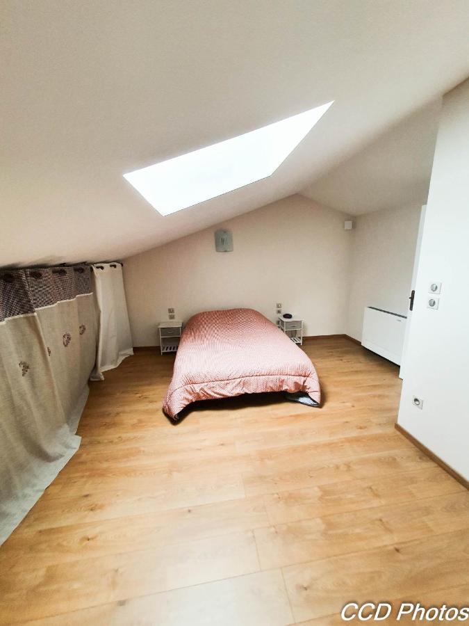 Cottage De Charme Classe 3 Etoiles - 8 Min Cnpe Civaux Gouex Bagian luar foto