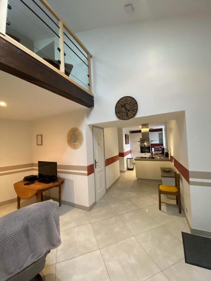 Cottage De Charme Classe 3 Etoiles - 8 Min Cnpe Civaux Gouex Bagian luar foto